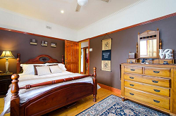 house-for-sale-25-challis-street-newport-bedroom-1